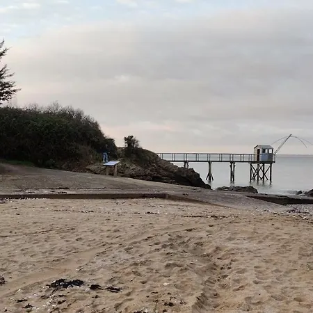 Jolie A 400m Des Plages De Sable *