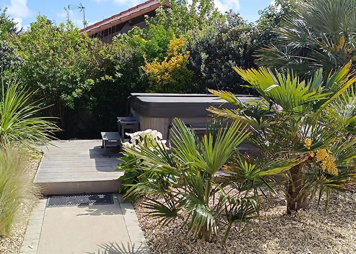 Villa Jolie à 400m Des Plages De Sable